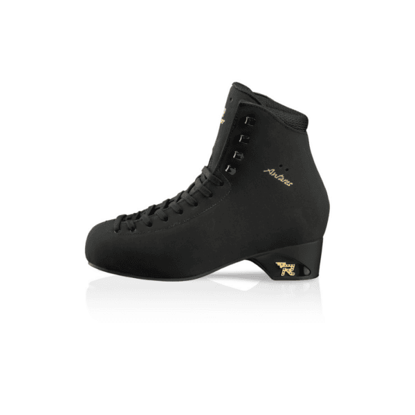 Scarpa da pattinaggio artistico Risport Antares nera con tacchi e lacci, vista laterale, dettagli in oro, prodotto per pattinaggio su ghiaccio.