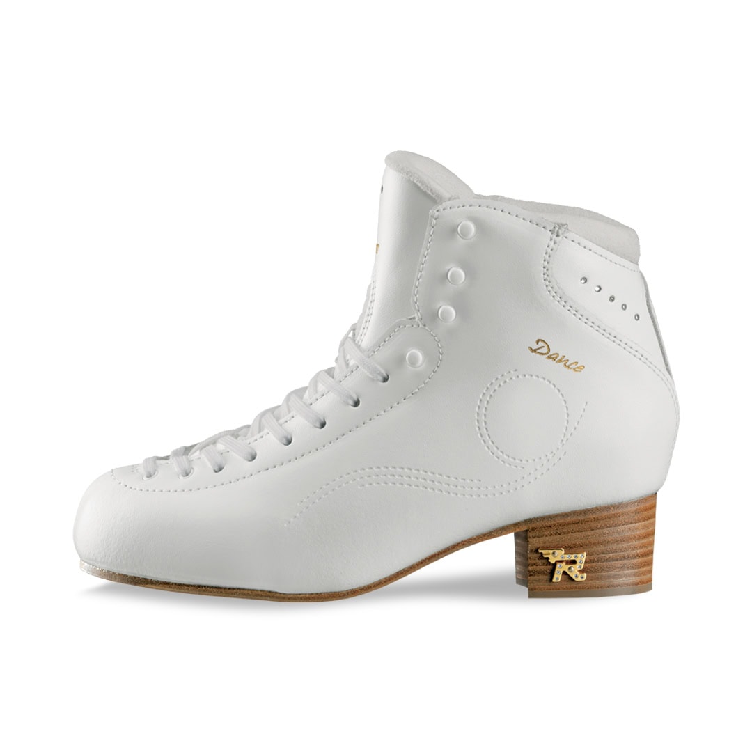 Scarpa da pattinaggio artistico Risport modello Dance in bianco con tacco in legno e dettagli dorati.